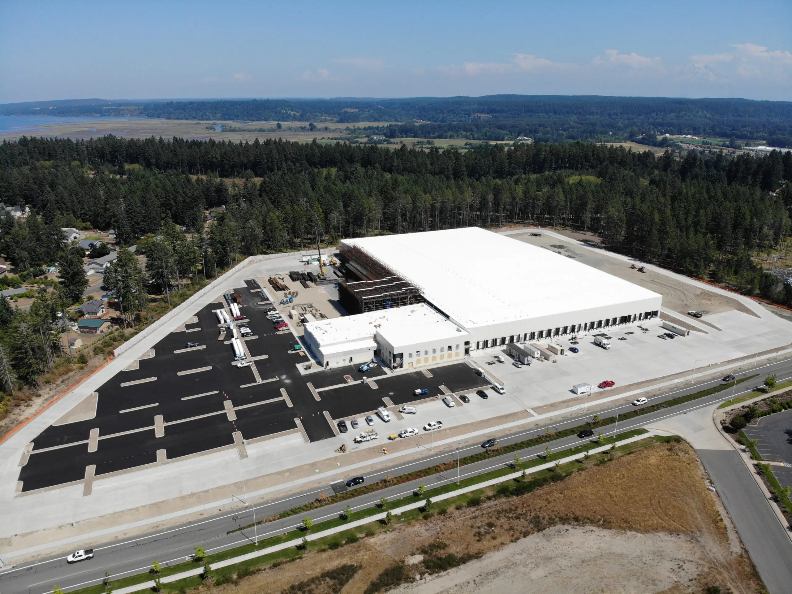 Warehouse, Automated Storage and Retrieval System, and Office Building