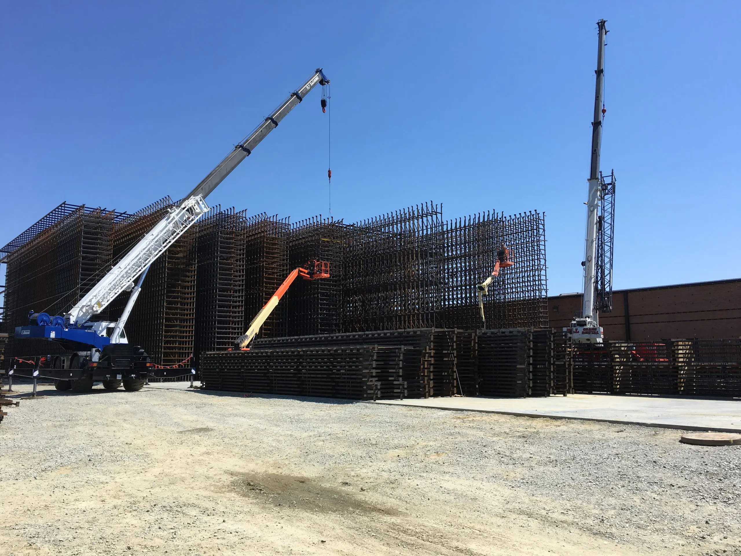 Automated Storage and Retrieval System Building