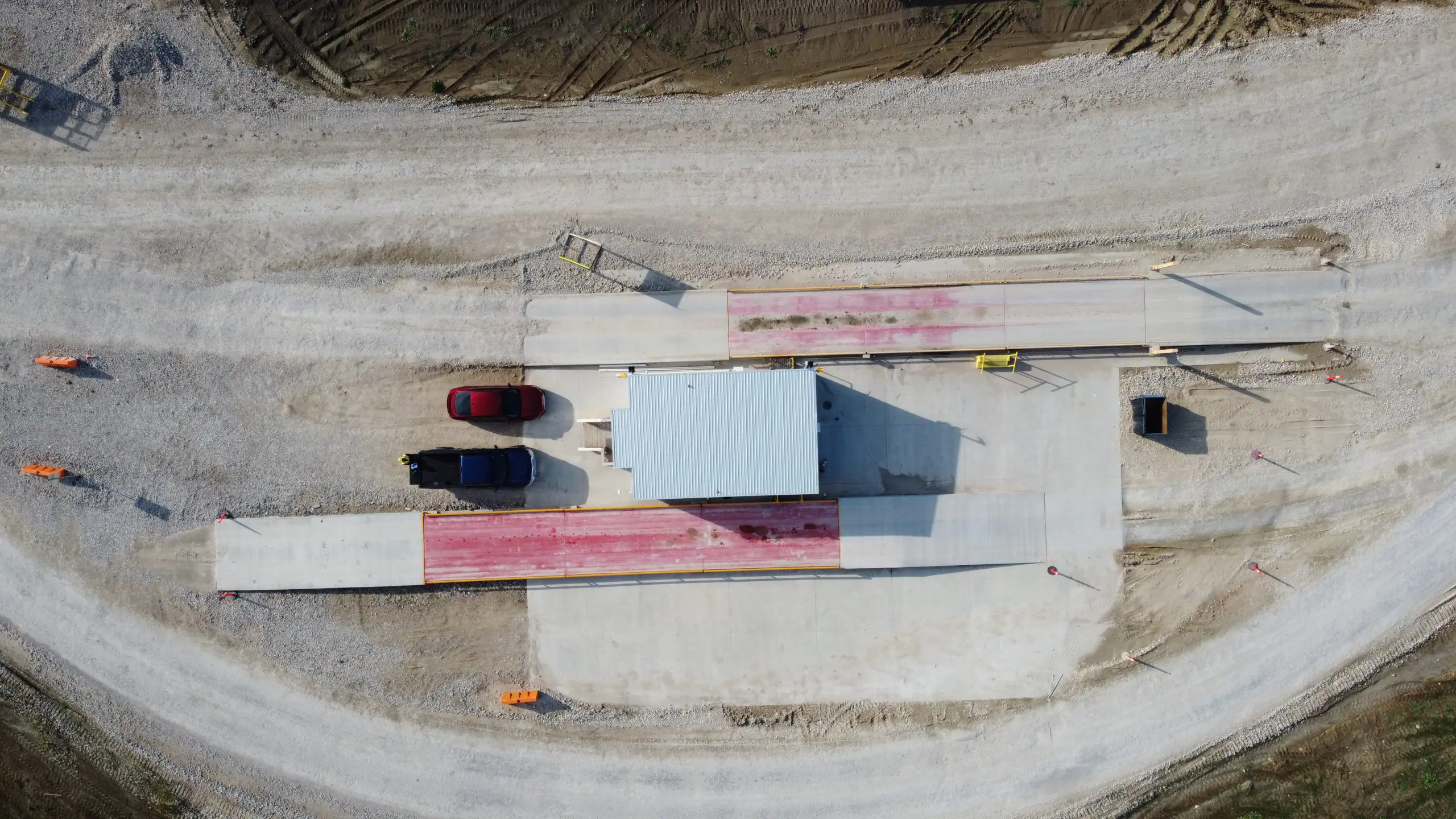 Truck Scales and Scalehouse