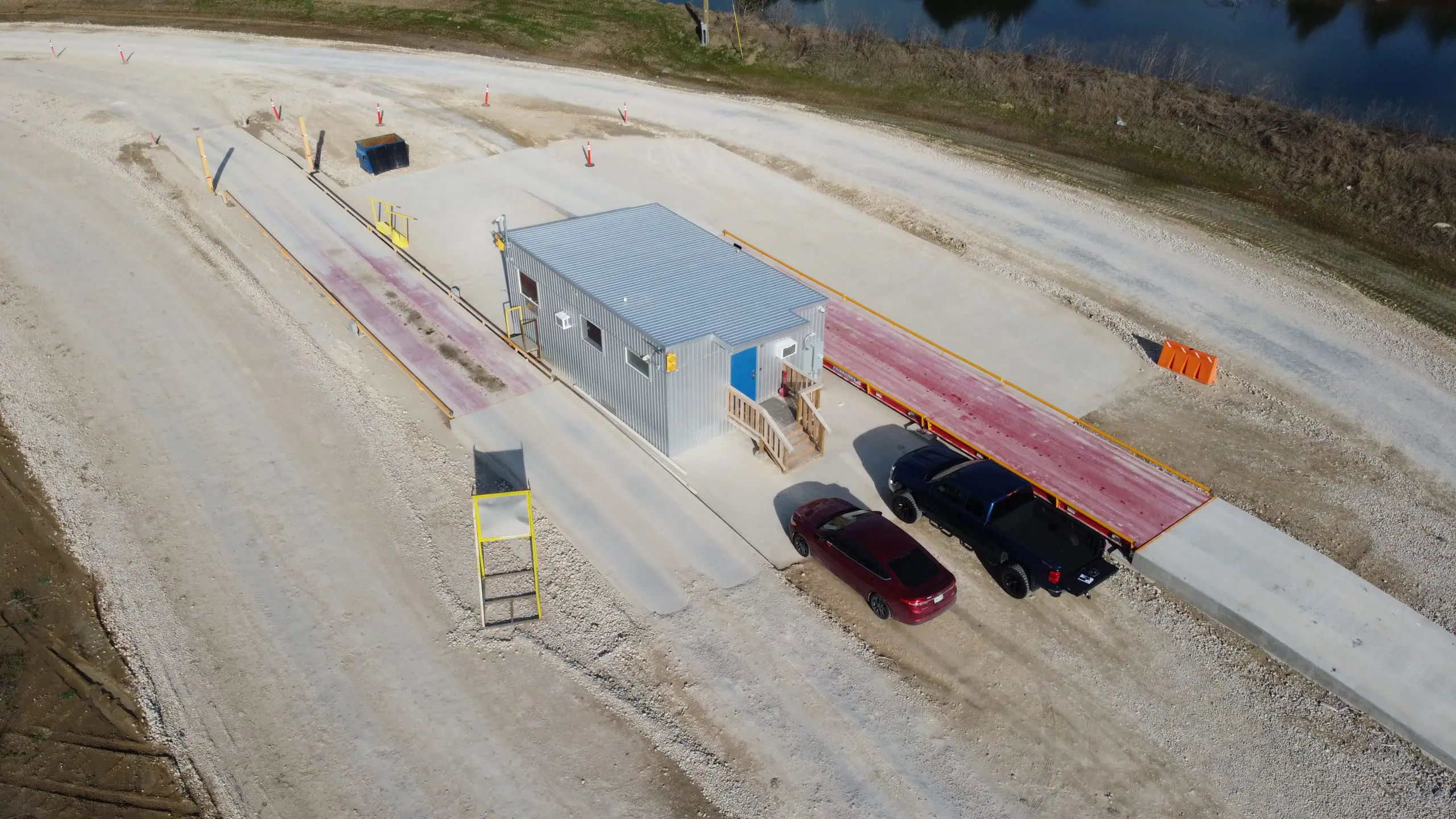 Truck Scales and Scalehouse